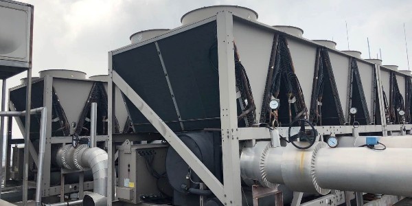 风冷式冷水机组安装