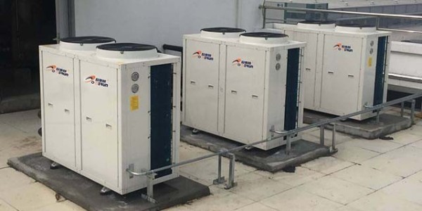 空气能热泵热水器