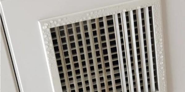 中央空调在使用的时候，怎么会滴水？