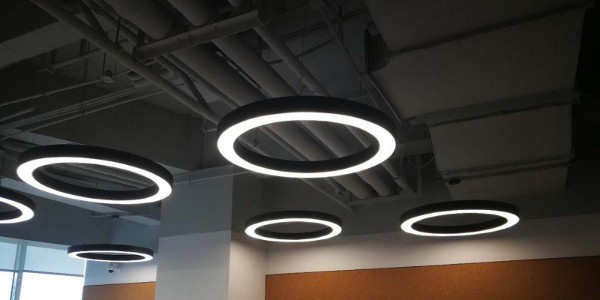 风管机与吸顶机出故障怎么处理？